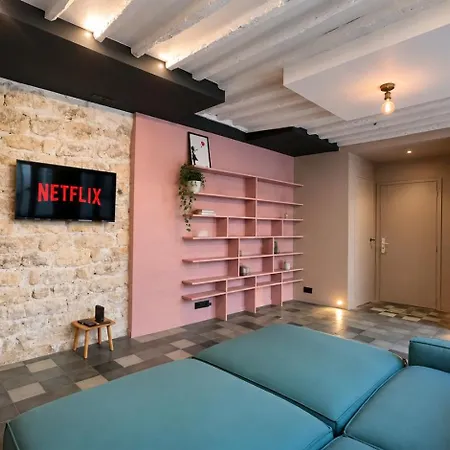 Le Marais Unique 1br In *
