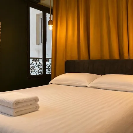 Le Marais Unique 1br In Paris
