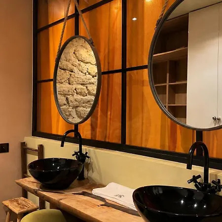 Apartment Le Marais Unique 1br In Paris