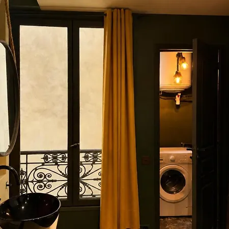 Le Marais Unique 1br In Paris